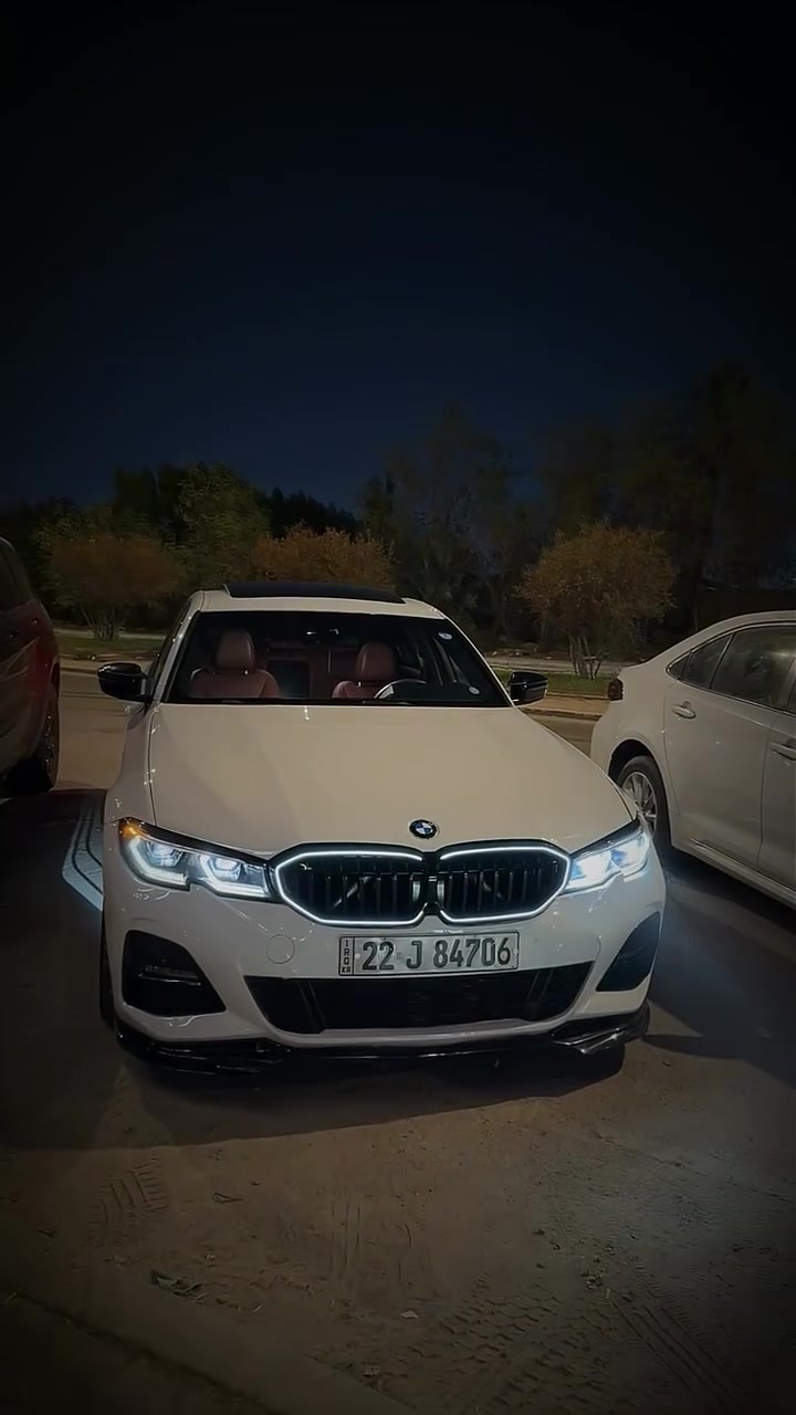 سلام عليكم
Bmw 2022 ام باكج 
ماشية 40 الف 
حادث جاملغ وبنيد فقط بدون شاصي وبدون لغد 
وصور الحادث موجودة بل منشور
المواصفات 
فتحة سقف
رادار امامي خلفي وجانبي
داخل احمر بلادي
بدي كت ام بلاي
دركة ام 
كامرة خلفية 
حساس خلفي 
تدفئة ستيرن
تدفئة مقاعد 
سنوية مضلل
رقم اربيل تحويل ثاني يوم 
السيارة جاهزة وبدون اي نقص 
مكان السيارة بغداد الكاظمية جكوك 
السعر 24,800 وبيهة مجال بسيط 
***********
