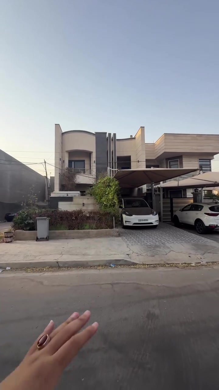 دار حديث ع شارع 40م بيت 200م الاقتصادين
المحتويات : صالة ومطبخ وهول حولي وغرف السعر :  علق بـ رقم ( 1 ) ليصلك السعر
محتويات 7 غرف نوم 
للأستفسار 
مراسلة الصفحة او الاتصال على الرقم 
☎️*********** -*********** ☎️
#عقارات #اكسبلور #مساحة #بغداد #عقارات_بغداد
