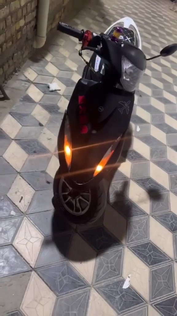 السلام عليكم ماكس عدله للبيع محرك 55 شلعه معل تاكل الكاع ضفيره بلاد سكن لايت شغال سلف عوززه شخاطه فقط هندر ‪‬ شغال الدراجه كامله ناصريه مركز للستفسار واتساب ‪ 781 559 9224‬
