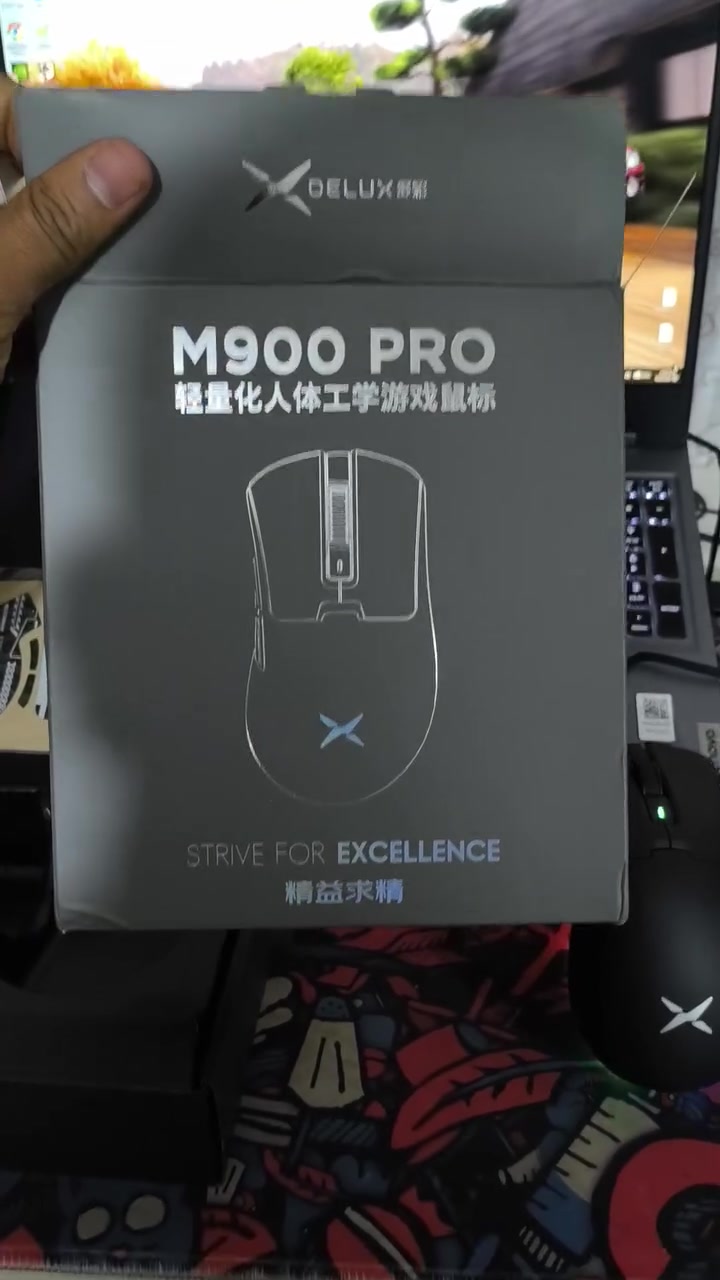 السلام عليكم 
3 ماوسات 
1 ريزر 
2 vexer wireless 50g 
3 m900 pro 50g 
الأسعار مذكورة بالفيديو 
متوفر توصيل الى جميع المحافظات
