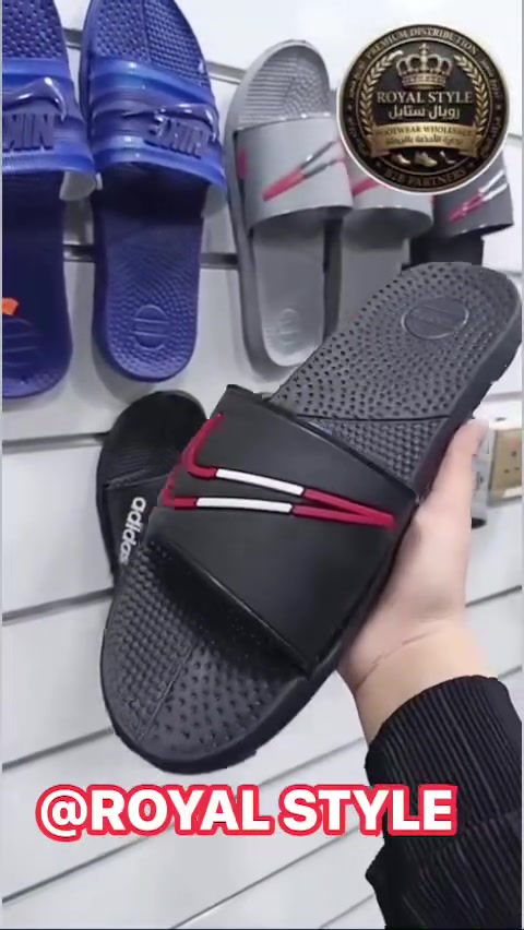 #احذية_رويال ستايل 😎
توفر لدينا كف سبورت 👟🩴
قياسات: (٤٠_٤٥ )
تعبئة الكارتون : ٢٤ زوج
سعر الكارتون : ٣٠ الف
يوجد لدينا خدمة توصيل لكافة محافظات العراق🚛📦
تواصل :*********** 📞☎️
