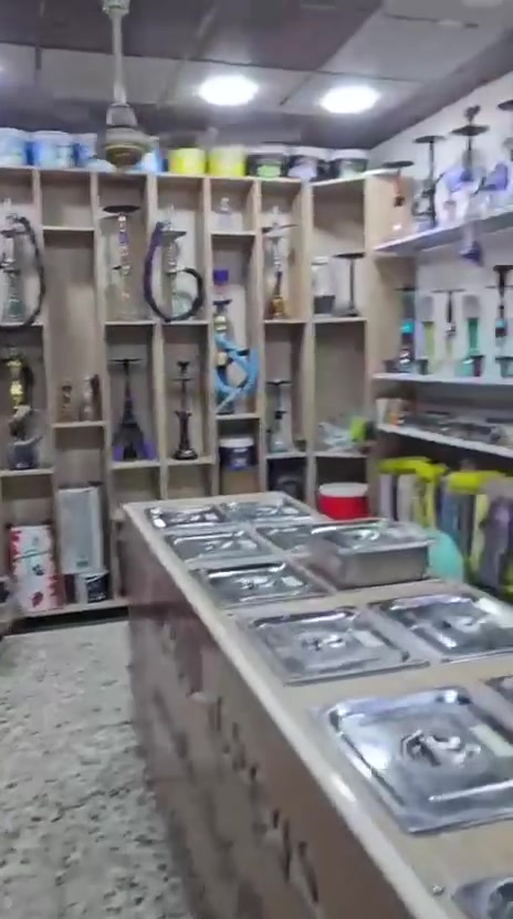 المحل ايجاره 200ثابت ويحتوي  رفوف ndf درجه اولى والمحل شغله زين لأبو المصلحه والتفاصيل خاص ***********
