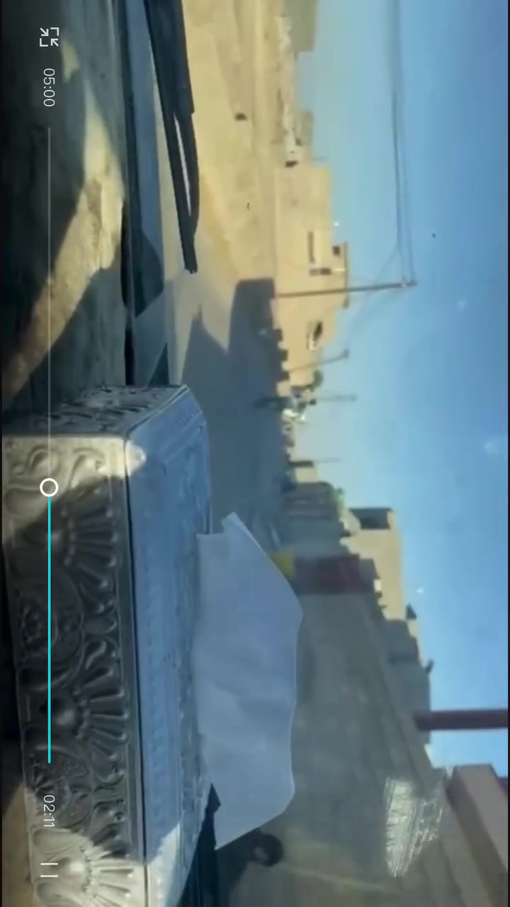 السلام عليكم ورحمة الله وبركاته
هيكل200متر للبيع داخل في قرار التطويب وبيه وصل بلدية

حي الفرسان خلف جامع الرؤوف الرحيم مباشرةً

مصبوب ومبني ستاره وبيتونه وسياج وباب خارجي

خريطه حلوه وبناء متعوب عليه

شغل راقي جدا من الاساس لحد البيتونه

السعر 28مليون وبيه مجال حگ العملة

***********
