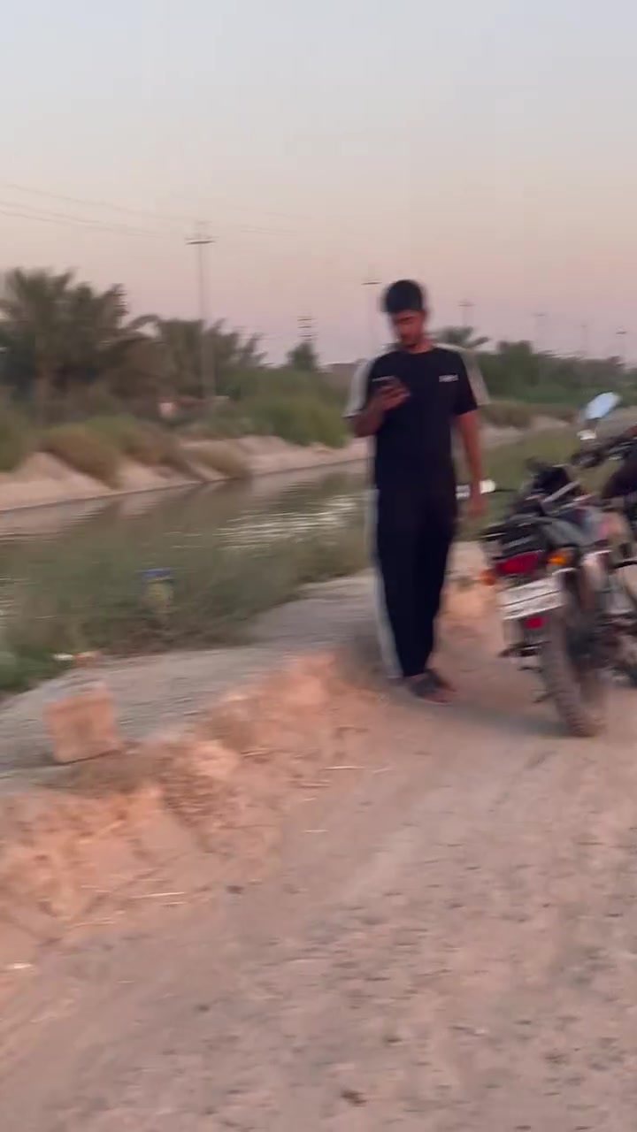 سلام عليكم
بيت هيكل البيع 
المساحه ٢٠٠
الوجه٢٠نزال ١٠
المكان تقاطع القدس منطقه الخيلانيه يم المشروع 
لاستفسار الرقم ***********
