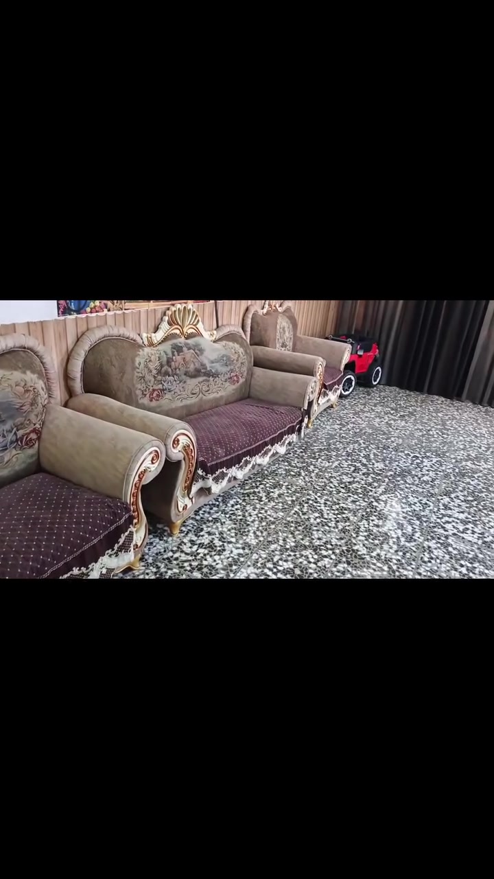 كنب • نظيف • شوية تصليحات