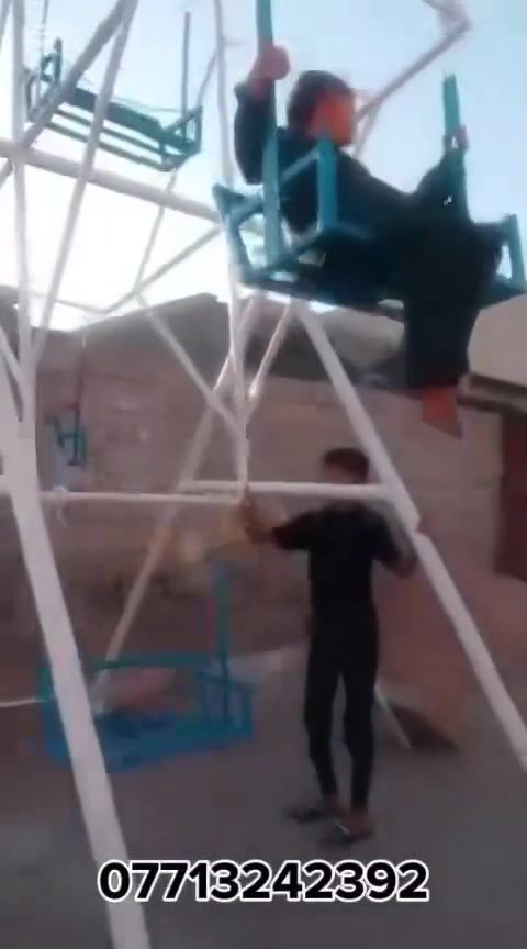 سلام عليكم ديلاب الهوه للبيع جديد الله شاهد مكانه بغداد الزعفرانيه للستفسار اتصل عل رقم ***********
