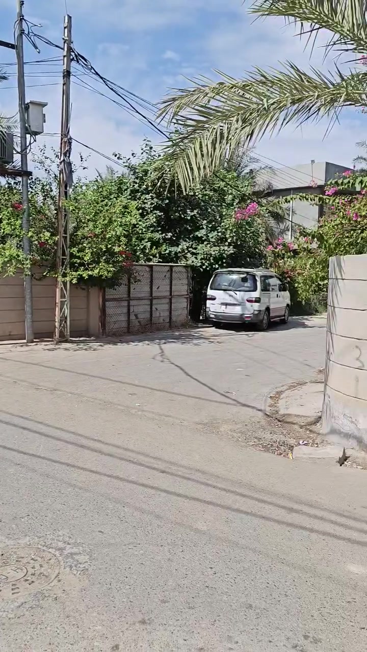 مكلف بالنشر
السلام عليكم بيت للبيع ركن هيكل مساحه ١٥٠ متر مع قطعه ١٤٥ متر
الموقع حي الصادق 
مقابيل ابو جاسم التميمي وابو ضرغام السعدي
التفاصيل في الصور والفيديو
رقم صاحب الملك للتواصل 
***********
