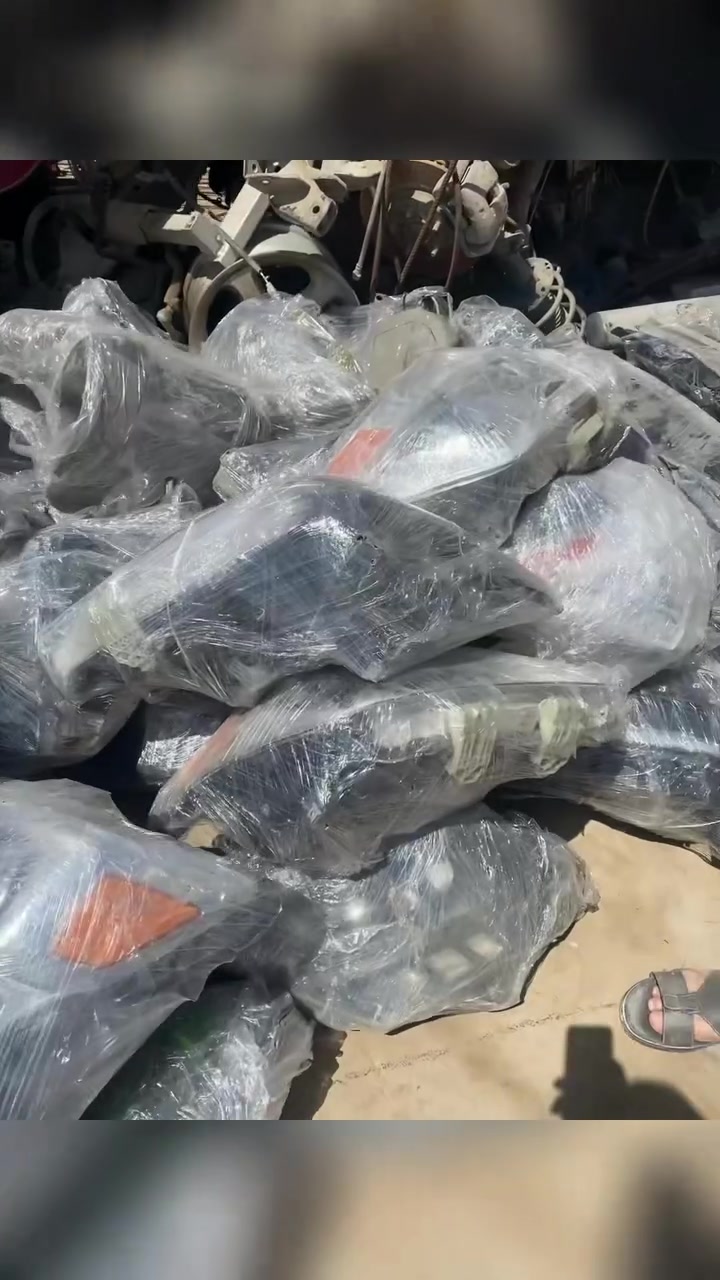السلام عليكم
حبايب كلشي متوفر شتريدون اتصلو وتدللون

تفضلو للكراج عندي ورشه كاملة للصيانه السيارات وقطع غيار اصليه تحديثات كير محرك كشر حداديه شنو بالك موجود انشالله 

***********
