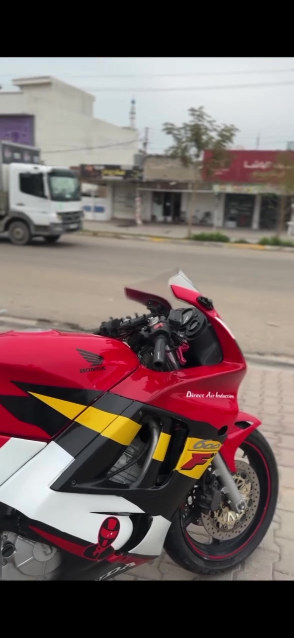600f3 رقم سنوي
شرت تحويل محركه كبس بدون نقس ونضيف
سعر/٢٤/شويه بيها مجال 
مكان:كركوك 
رقم موبايل/***********
