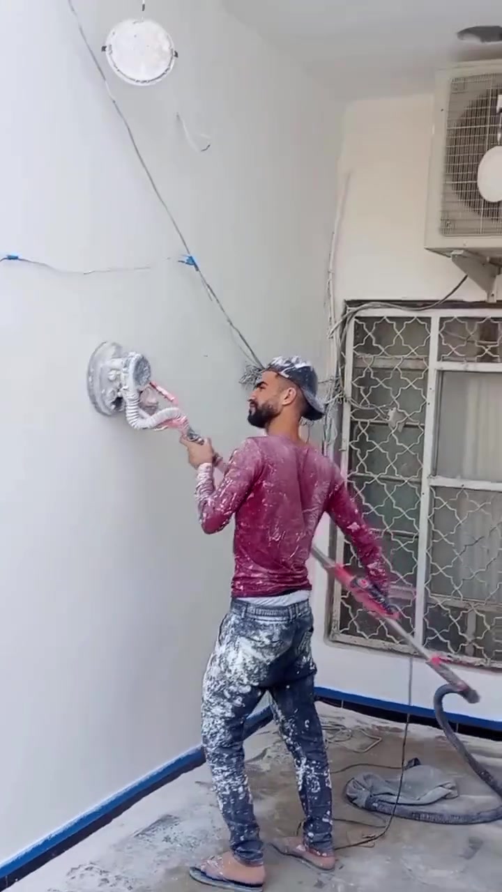 صبغ وديكورات • تشطيب داخلي وخارجي • شغل درجة أولى