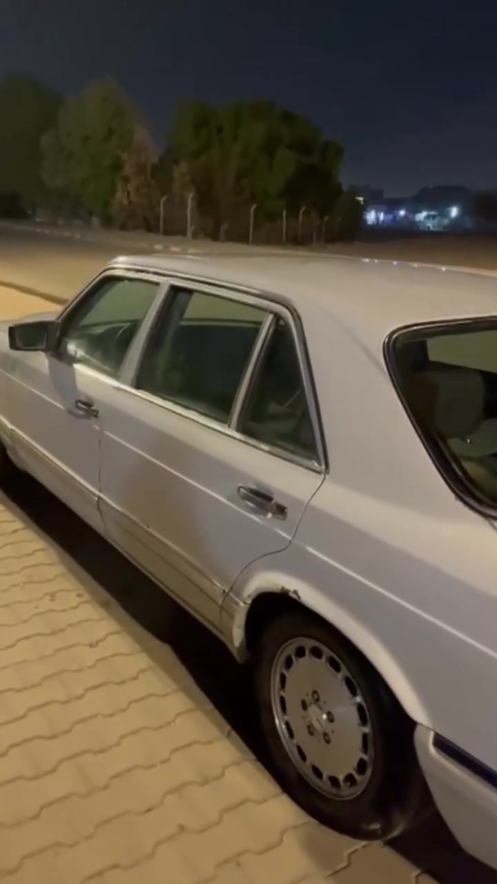 مرسيدس جامبو • موديل ٩٠ • رقم بغداد