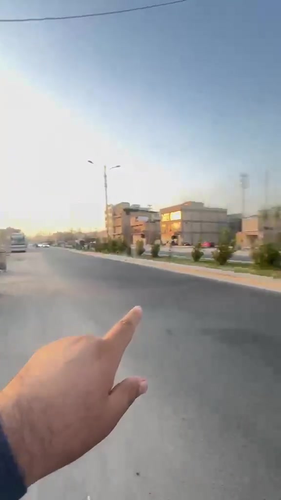 اللهم صل على محمد وال محمد عقار تجاري للبيع العنوان كربلاء المقدسه سايدن الجاير المساحه ١٥٠ متر بسعر مناسب يرهم مراوس وفرق للاستفسار *********** او *********** سيد صلاح
