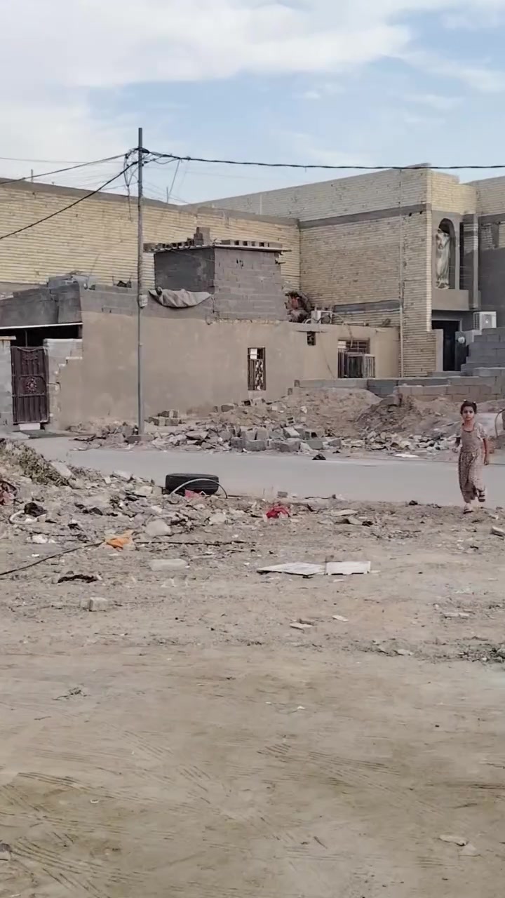 سلام عليكم بيت البيع العنوان بغداد مدينة الصدر
الحميدية سعر 50وبي مجال الاستفسار بي واتساب
 تصال ـــــــــــــ***********ــــــــــــــ@
