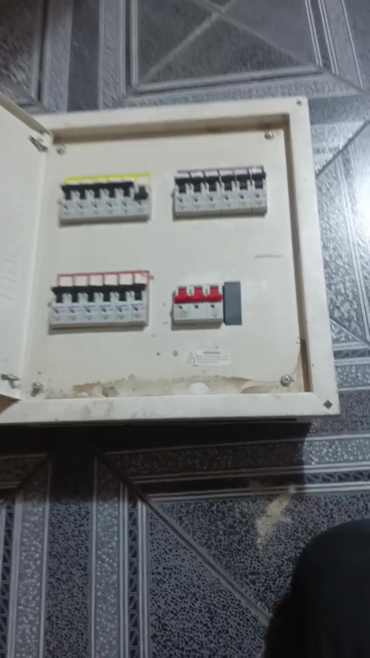السلام عليكم متاح سركت  للبيع العنوان الخالديه  استفسار ***********
