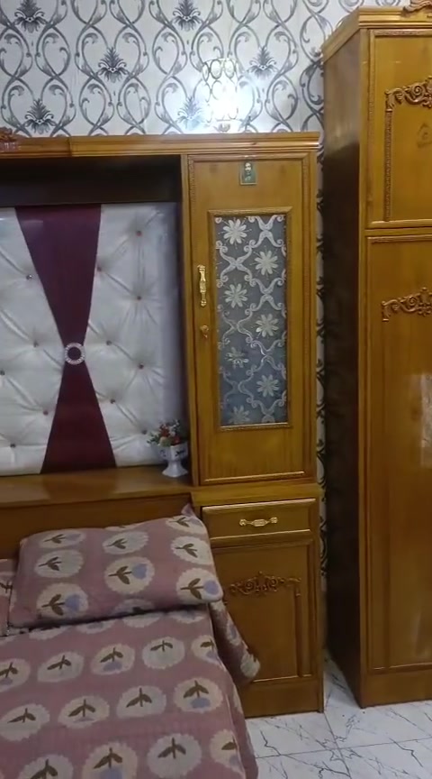 غرفه ام مسرح نضيفه مستخدمه شي بسيط بغداد الفضيليه رقم الهاتف ***********
