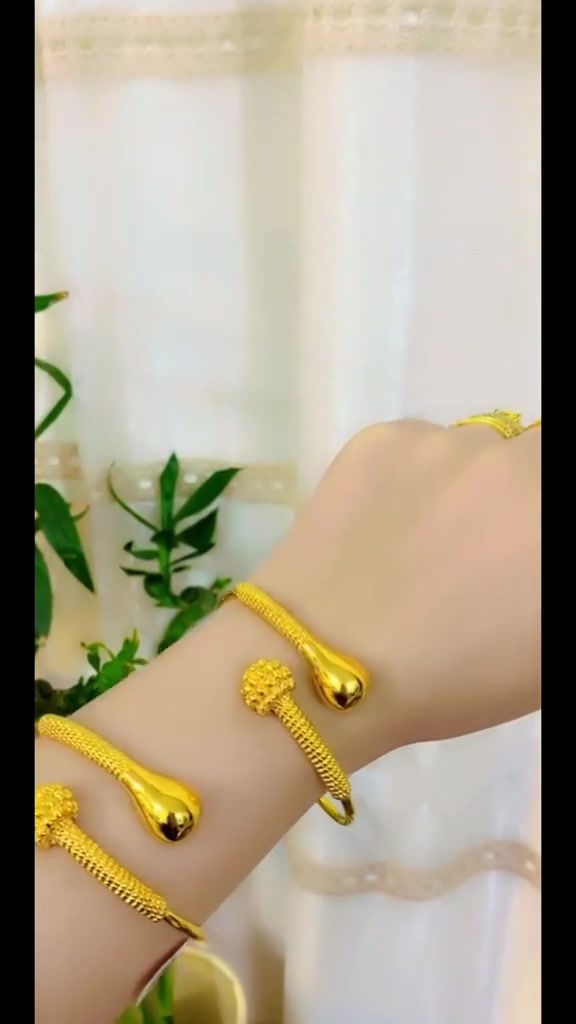 اكسسوارات • شخصية
