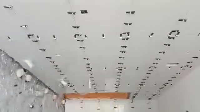 كادر سراميك • جدران • أرضية ودرج