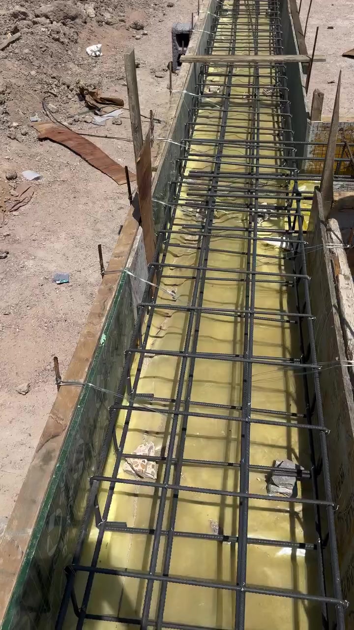 نجار ابو قالب شغل حلو ونضيف وبسعار مناسبه عمل او كرسته وعمل مكاني بصره ***********
