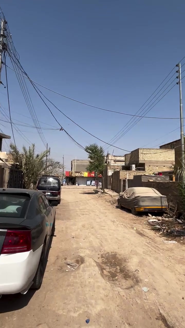 ✅ دار سكني ملك صرف تحويل مباشر للبيع ا
  بموقع ممتاز في🏚 ناحية الوحدة الخالصه  قرب مركز الشرطه 
مساحه 200 متر مربع  
يحتوي ع4 غرف نوم وستقال وصاله ومطبخ وصحيات عدد 3
البيت نضيف وكامل من كلشي بناء طابوك 
سعر 170 وبي مجال

***********
