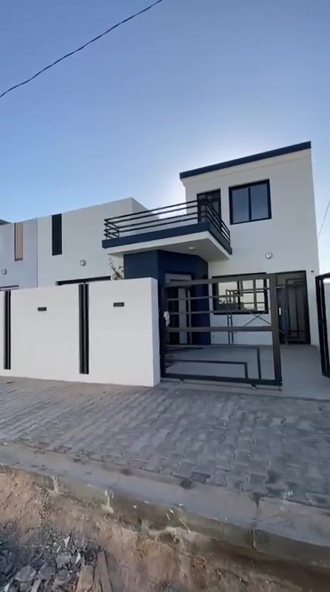 @🏡 دار للبيع في مجمع النخيل السكني

فرصة سكنية واستثمارية مميزة في أحد أفضل مواقع المجمع.

📐 المساحة: 200 م² – طابق ونصف.

المواصفات: 3 غرف نوم، صالة، استقبال، مطبخ، كراج، حديقة، وتشطيب عصري يلبي احتياجات العائلة.

📍 موقع الدار: ركن على شارعين (12م و14م)، مطل على حديقة، وواجهة كوفة، مما يمنحه قيمة سكنية واستثمارية عالية.

💰 السعر الكلي: 163 مليون دينار.
✅ الواصل: 75 مليون دينار.
🏦 المتبقي: عن طريق المصرف العقاري.
يباع بتطلوعة مناسبة.

📞 للتواصل والاستفسار:
***********
***********

أو راسل الصفحة الآن، ولا تفوّت هذه الفرصة المميزة.
