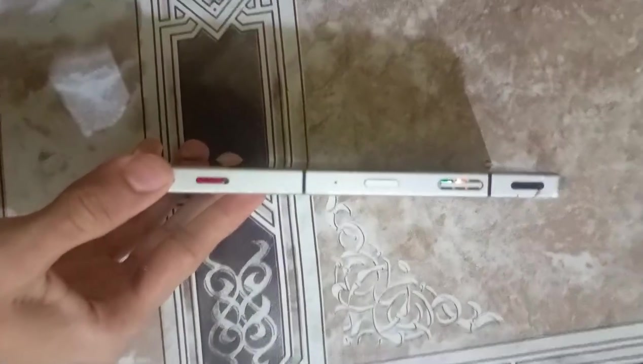 شباب كو هاذه جهاز للبيع جهاز مكفول مابي ي شي ولا مبدل بي شي وهاذه رقم ابو لجهاز *********** مكان البصرة والسعر 375 وبي مجال قليل
