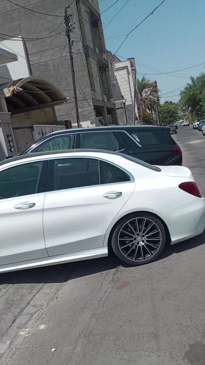 دار للبيع في العطيفيه الثانيه محله 409,قرب بستان مبارك 240واجهه 8. يحتوي 5منام وصاله وهول سند مستقل غير خاضع المنصه عدول وتستلم المفتاح الدار فارغ.   للاستفسار.   ***********. مكتب الصادق
