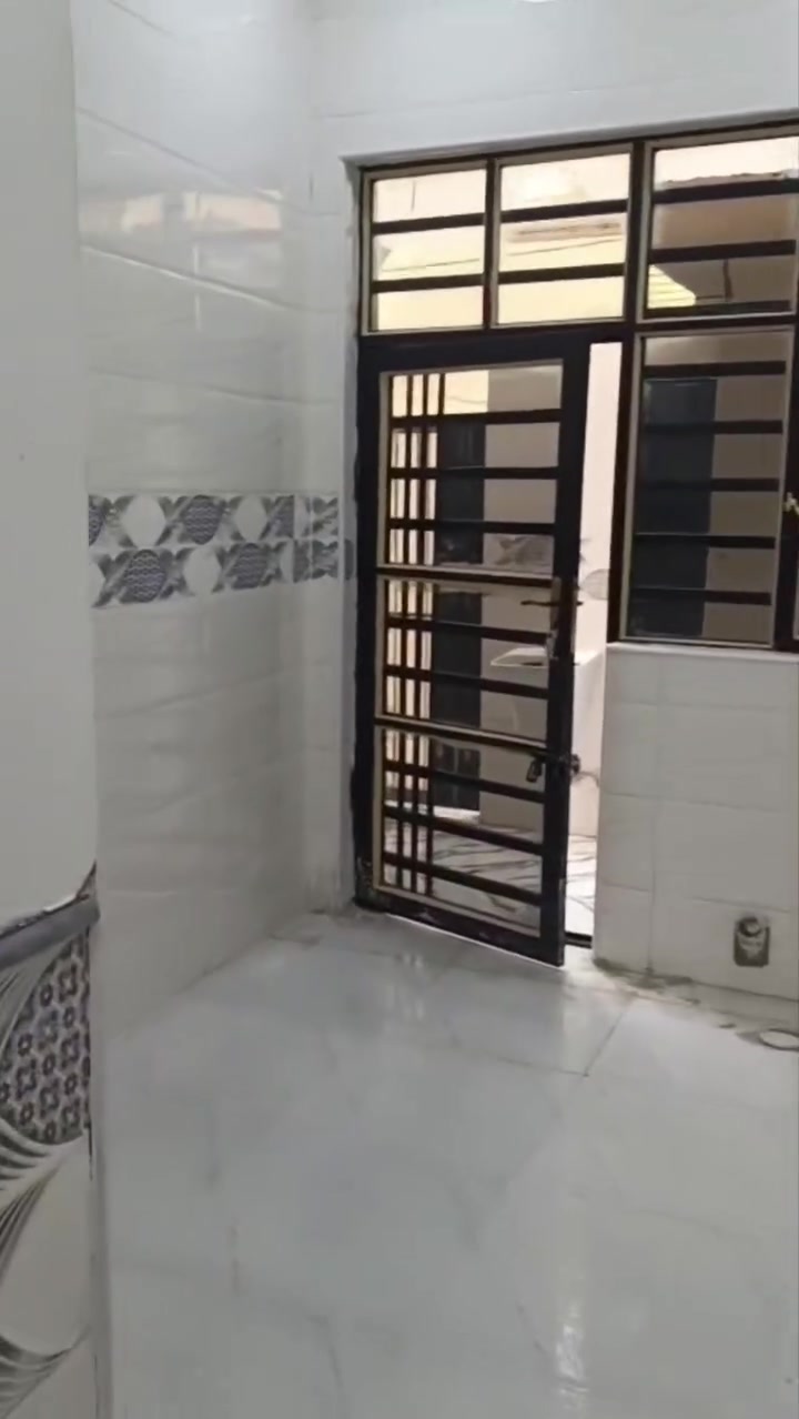 مع اجمل تحفة فنية جديدة راقية جدا جدا بناء حديث درجة اولى 
دار للبيع مساحة 100طابق واحد موقع ممتاز 
فرع22
السعر90وبي مجال ملاحظة البيت حديث ممسكون اليوم طعو العمال منا
*********** # @إشارة

