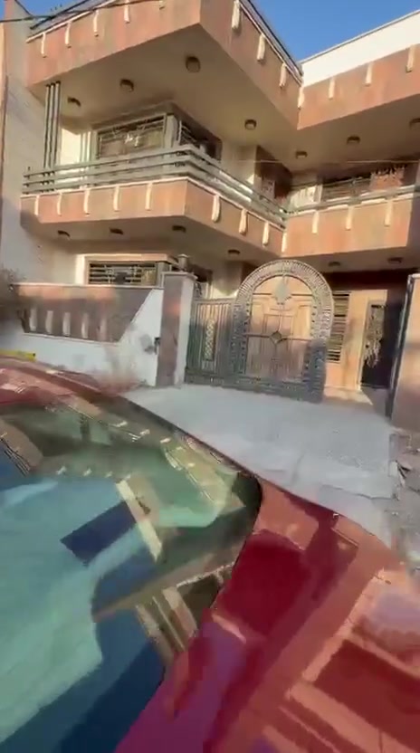 للأيجار في بغداد حي الجامعه قرب شارع المركز واسواق الواحع ٤نوم وصاله نظيف جدا ٢٢٠م ( تجاري) للاستفسار الاتصال على مكتب العاني للعقار *********** او *********** شارع مركز الشرطه

