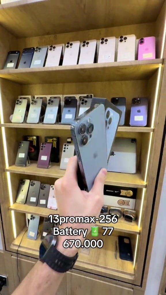 🔥 بعده محافظ على هيبته! 📱 iPhone 13 Pro Max | 256GB 🔋 البطارية: 77% 🇦🇪 عربي ✨ جهاز نظيف ومناسب للي يريد Pro Max بسعر أوفر 📍 فرع الربيعي: *********** 📍 فرع المنصور: ***********  13 Pro Max… تجربة لحد الآن تستاهل 👌🔥 #iPhone13ProMax #iPhone13 #ايفون13 #Apple #العراق

نص مكتوب في الصور:
- 13promax-256
- Battery 🔋 77
- 670.000