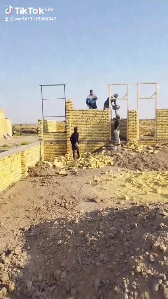 خلفه بناء • متفرغ