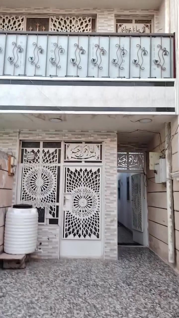 السلام عليكم
بيت ١٠٠ متر للبيع ب المخابرات بظهر التجاري اول بيت بظهر صيدلية عبق جوري قرب فلكه ابو رشا طابقين ٣ غرف نوم واستقبال كبير كراج سياره ٣ خطوط كهرباء تانكيات ٢ مي كيزرات ٢ جيب غراضك واسكن بي مابي اي نقص
بأسمي ارتفاع السقف ٣ متر للأستفسار
***********
