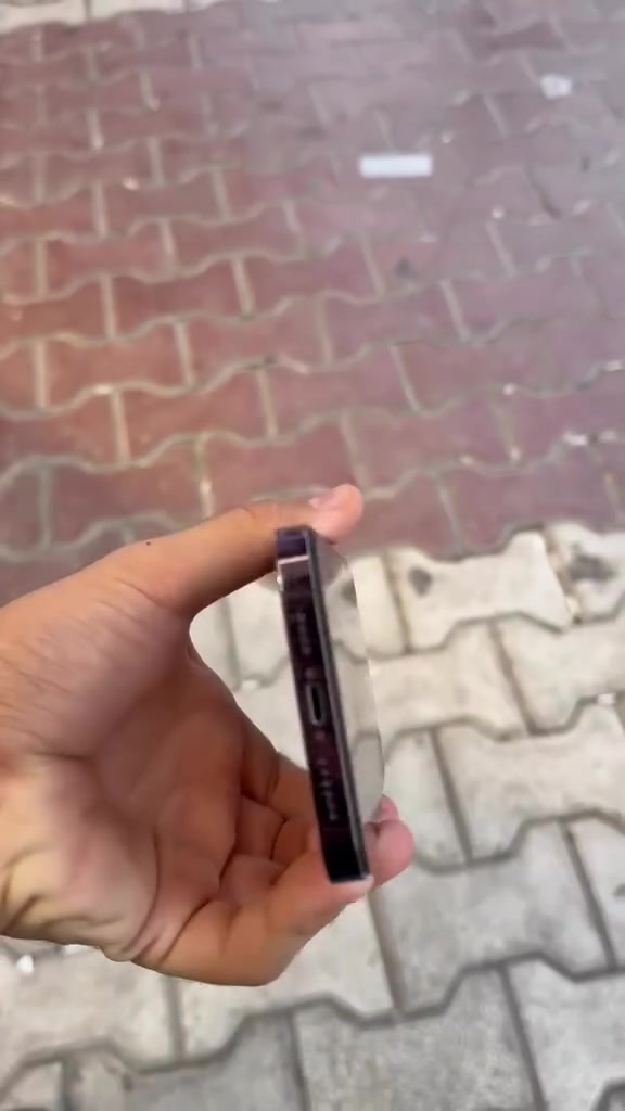 سلام عليكم ايفون ١٥ برو ماكس شرق اوسط لجهاز مبدل شاشة سعره ٥٥٠ وبي مجال  للشراي عنون ديالى 
***********
