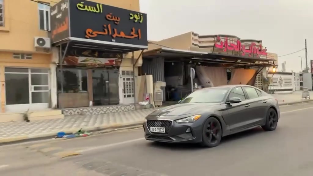 جنسس g70 2020 3.3tt770 137 
اعلى مواصفات بالجنسس بريستيج
خمس وضعيات قيادة (ايكو سمارت نورمال سبورت كوستم)
شبه بانوراما 
عدادات ديجيتال 
تدفئة وتبريد مقاعد جلد كهربائية 
تدفئة مقاعد خلفية 
ميموري سيت للسائق 
نقاط عمياء 
حادثها بسيط جداً وموضح بالصور 
السيارة جداً نظيفة وجديدة ومعتني بيها حيل 
تايرات جدد وبولش  + ‏‪***********‬‏
