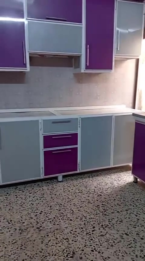 كاونتر • نضيف • قليل الاستخدام