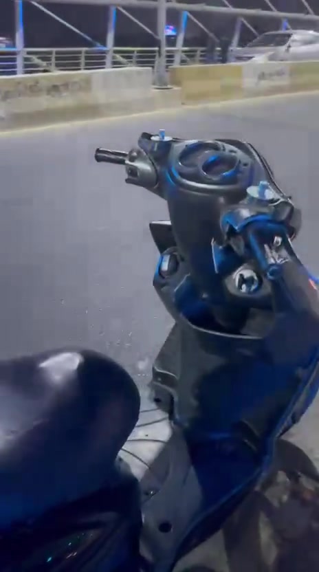 سلام عليكم سكنس فحل كابريتر ياباني قبق نفخ استاند صفح حساس مكينه مفتوحه ناعمه دراجه نكره سلف بكل وقت نعمه خير من الله تأيرات جديده باتري جديد سعره 500 وبيه مجال *********** مكاني بالقطاع
