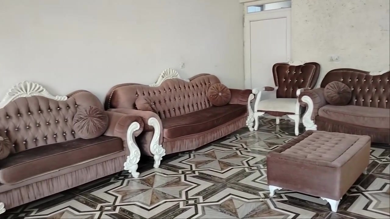 السلام عليكم
قنفات للبيع نضيفات حيل شراي يدخل خاص او اتصال ع رقم ***********
