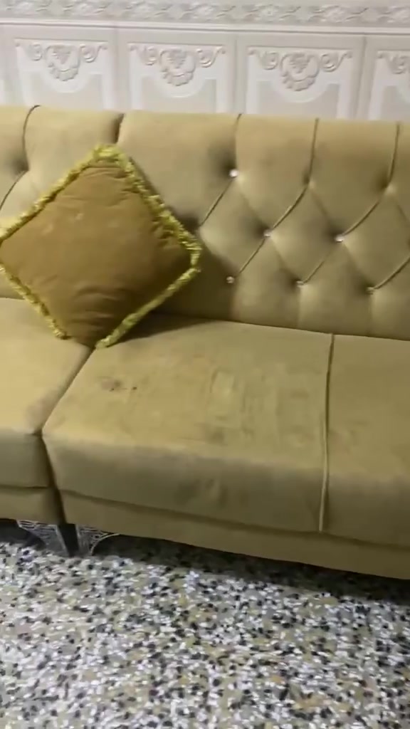 سلام عليكم  بيعه مستعجلة عدهم سفر ديوان ١٥ مقعد تزكام شغل درجه اولى والله مكان بغداد البلديات ٤٢٥
