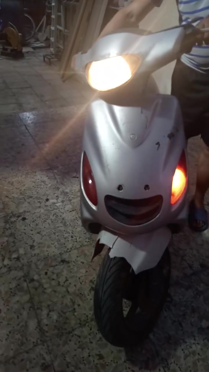 من الاخير 125 
***********
واتساب

