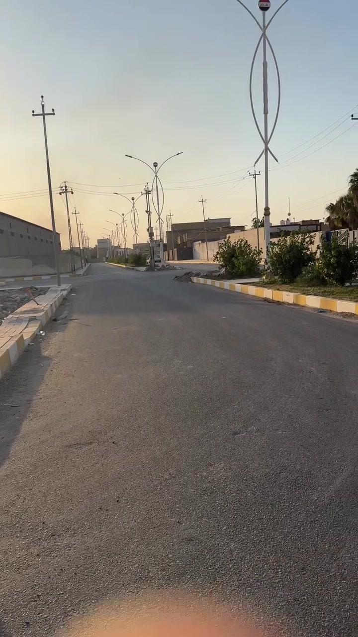 قطعه للبيع بالزاويه مال الشموخ خلف معارض مساحة 226متر طابو صرف مكانه مميز جداً قريبه على شارع 30 

السعر مناسب جداً 

مكتب 💥التميز 💥للعقار 
الشموخ قرب جسر مشاة 

ستفسار ☎️***********

