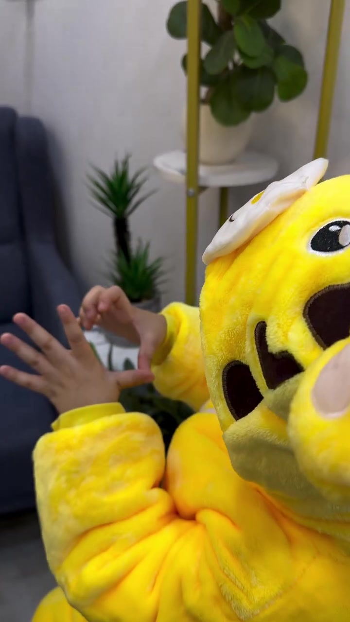 اوفر زرافة • محشية • ٤ أشهر–٣ سنة