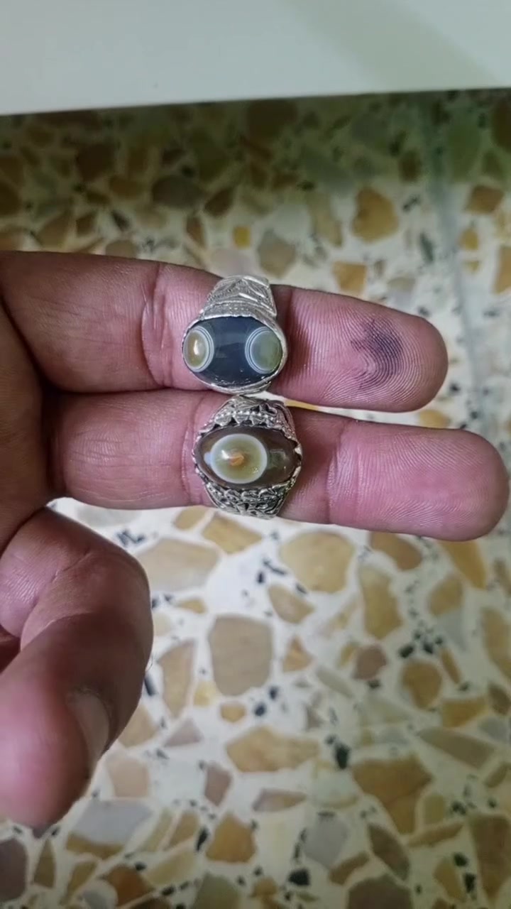 محبس قدمات • نظيف • للبيع