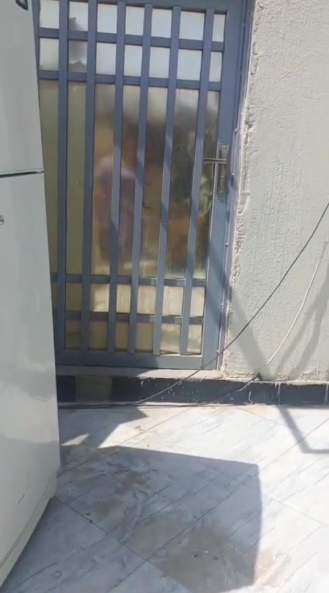 سديناويه السايدين موالفرع مال الجامعه الي بعده بيت
مساحته ٢٤٠ سعره ١٠٠هوه والاثاث بي معامله تطويب

***********للاستفسار الاتصال بالرقم
