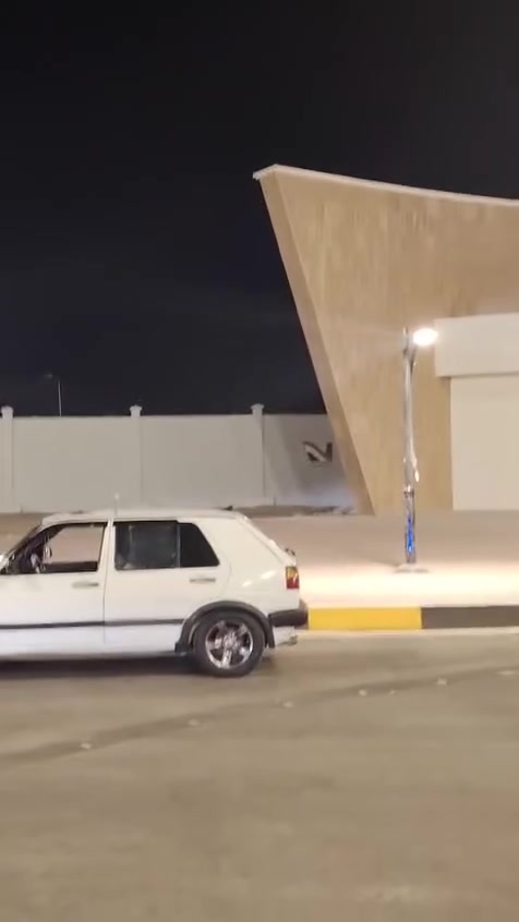 كولف موديل 90 كير محرك شرط سياره كهربائيات كله شغاله  جاهزه من كلشي  السعر 35 وبيه مجال بصيط ***********
