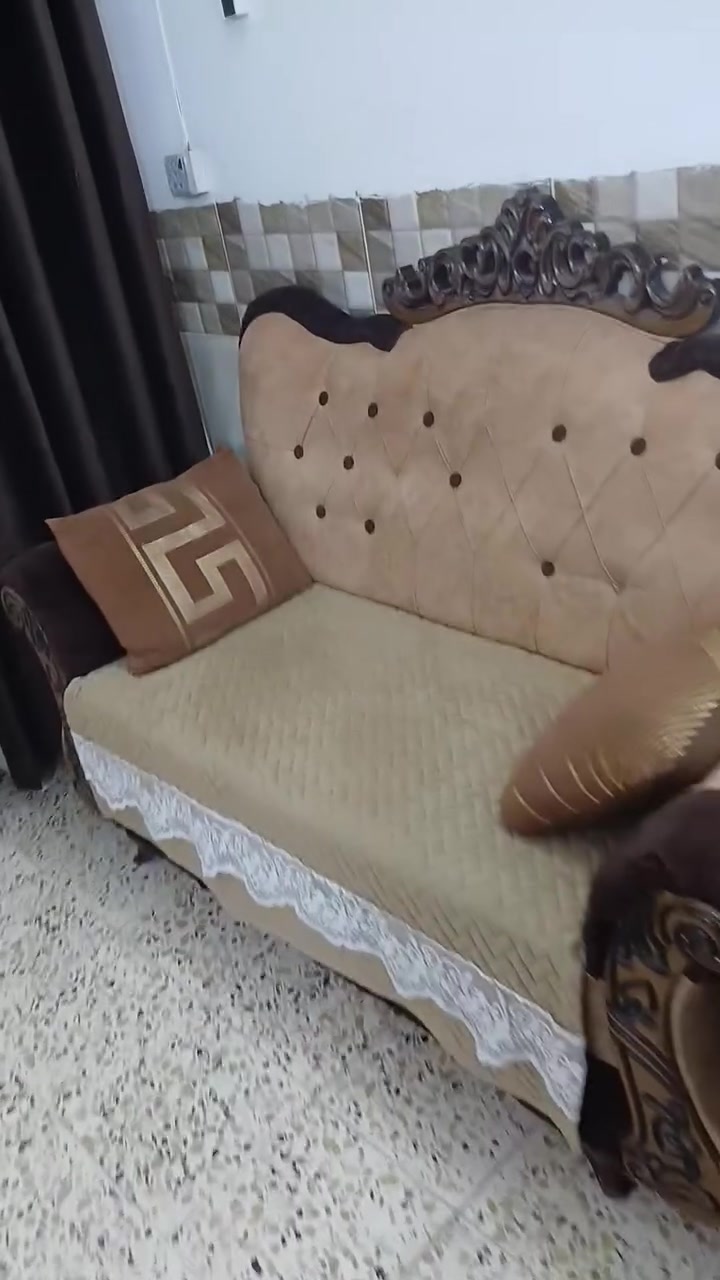 السلام عليكم تخم تسكام للبيع المكان بابل 
***********
