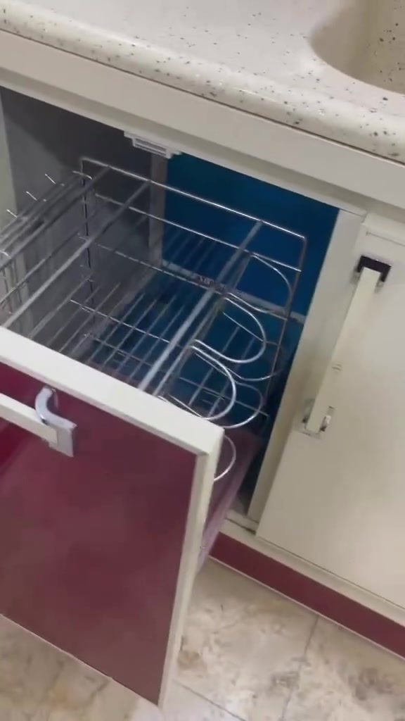 كاونتر جديد ونضيف حطاطه سويته مو سوكي  سله ماعين داخليه بي وداخله كلش كبير ابيعه هوه والساحبه  مكاني. بغداد للاستفسار على هذا الرقم  ***********
