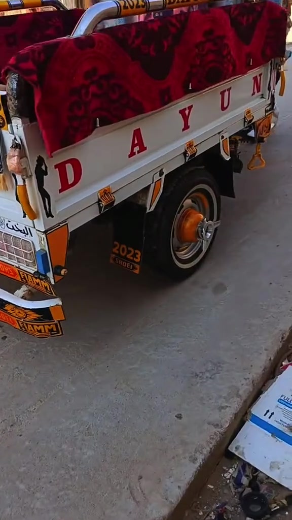 سلام عليكم ستوته للبيع مديل 23مكفوله كفاله عامه شراي يتصل عله هذه رقم ***********
