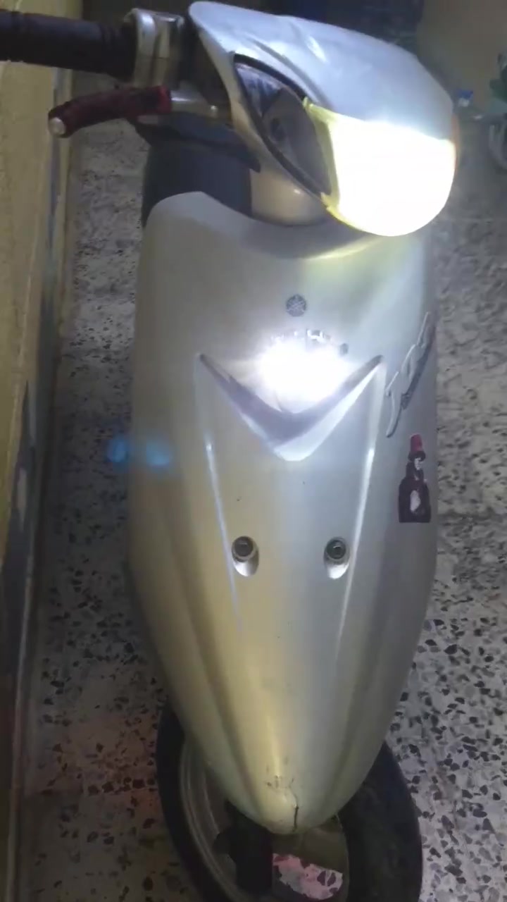 السلام عليكم مطور للبيع فرخ لكزز شرط كولو شغال بس معمر مره وحده وير منيه كولو شغال سلف شغال السعر 250 وبي مجال مكاني موصل جانب الايمن ارقم ***********
