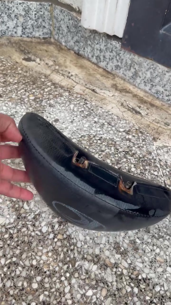 السلام عليكم شباب 
كلمن و سعره شتحب راسلني او اخبرني
السعر خاص راجاء واذا تاخذهن شلع اخليلك استفاده خير من الله 
المكان بغداد المشتل 
توصيل موجود من شمال العراق الى جنوبه 
***********
