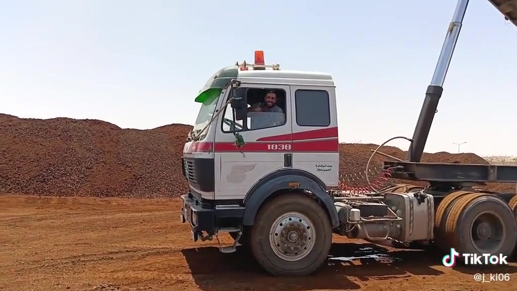 البي البيع رأس وعرباين 2 المواصفات محرك 130 استندر جديد كير 160 دتير14
مجموعه نص جيف جديده رقم بغداد مربوطة بل سنويا أجناب 

تخم تاير جديد جديد مكان النجف موجوده بل معارض رقم الهاتف *********** بيع مستعجل
