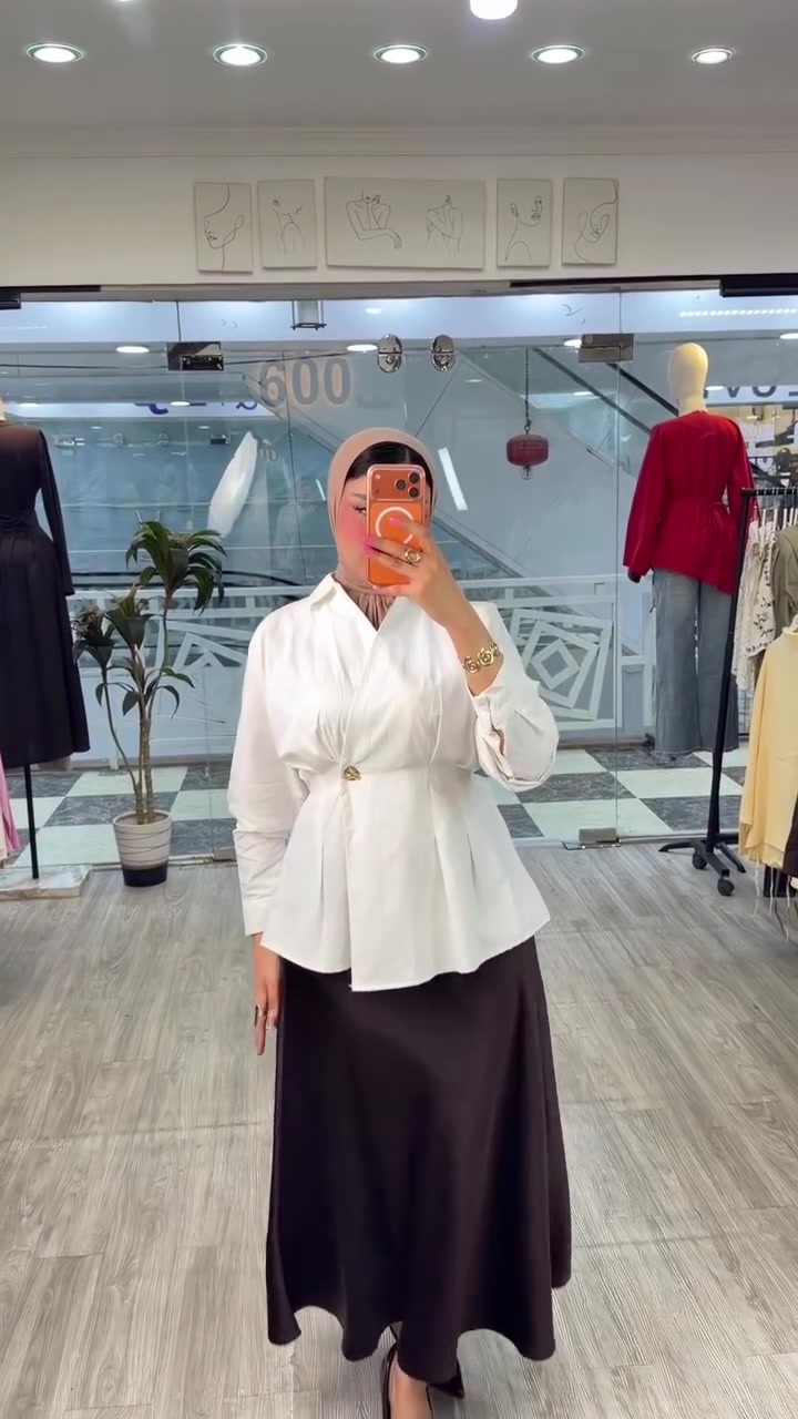 تنورة ستن كوالتي عالي ❤️‍🔥

قياسات 36 38 40 42 44 ✔️ 

طول تنوره 105 سم ، توفرت ب 4 الوان 🦋

فرع جواهر مول ط3 📍

توصيل متوفر للحجز دايركت 📩

نص مكتوب في الصور:
- 3600